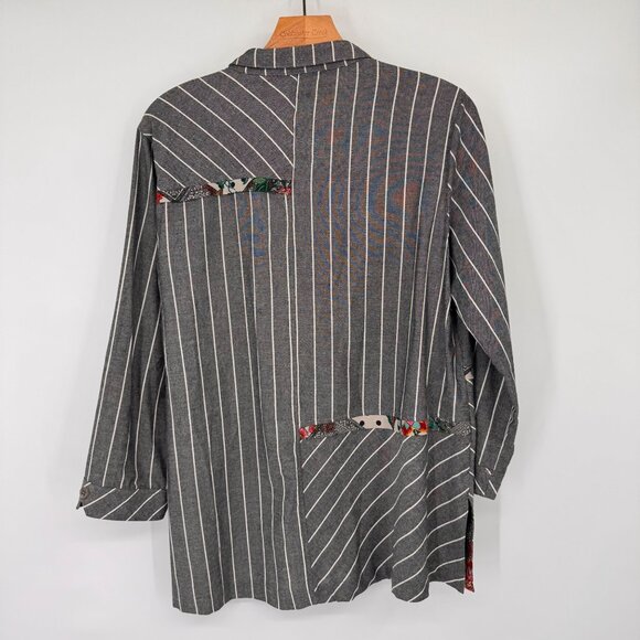 John Mark Gray  Floral Striped Button-Up Blouse tunic Pocket  size medium - Picture 12 of 16